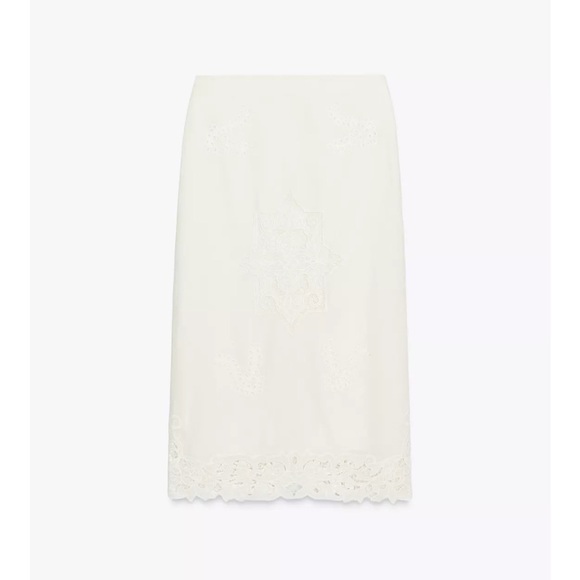 Zara ZW Collection Embroidered White Eyelet Skirt - Picture 4 of 4